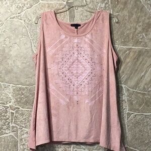 Signature Studio Tank Top.    H14